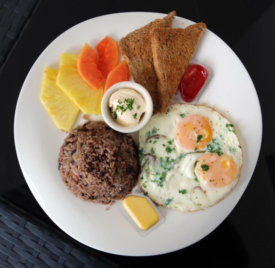 Pacific Suites Boutique Hotel And Bistro Jaco Bagian luar foto